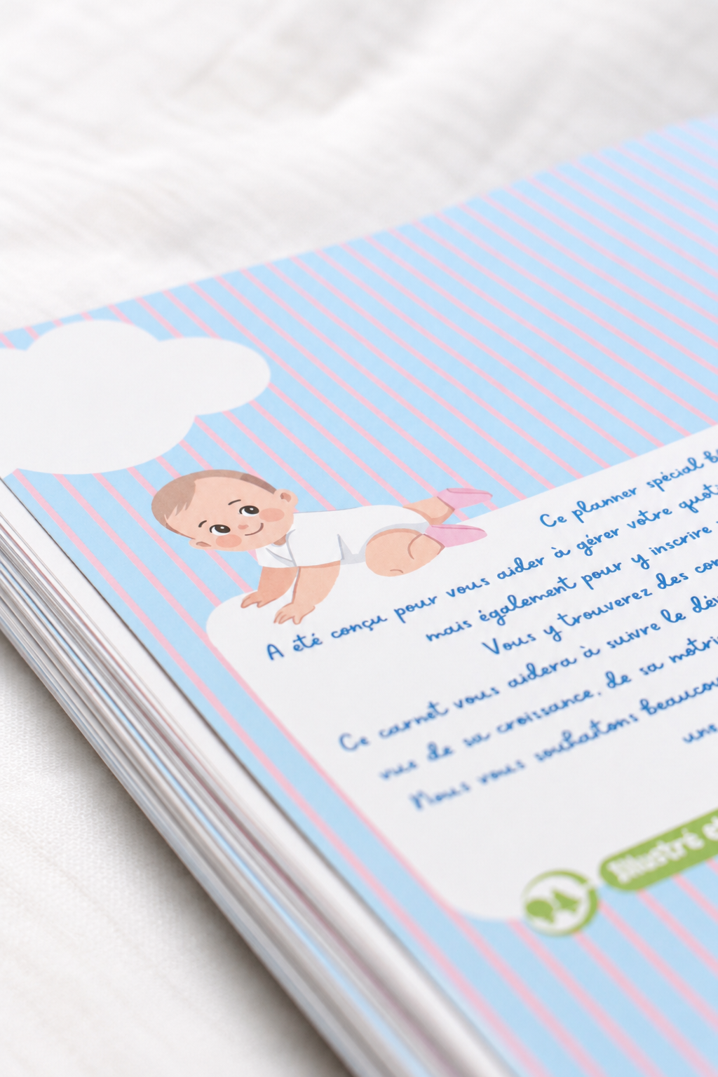 Baby agenda, planner A5, non daté pour accompagner les parents et suivre le quotidien de bébé de 0 à 12 mois. 