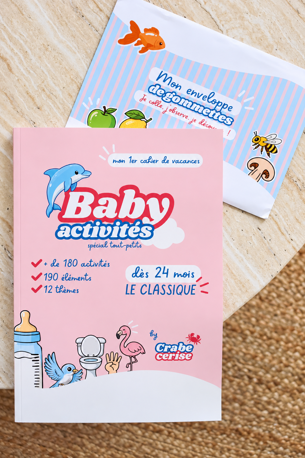 Jeux éducatif, cahier d'activités dés 2 ans, avec gommettes pour développer la motricité fine. 